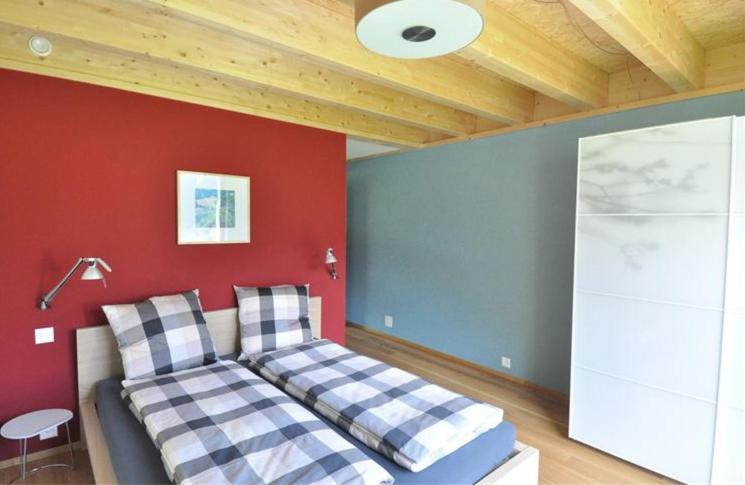 Apartamento Chasa Paoletta Ramosch Habitación foto